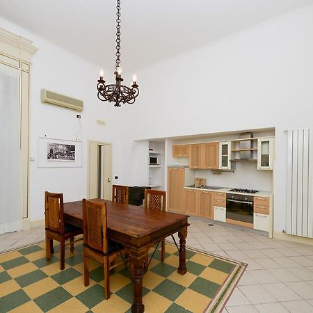 Апартаменти Residenza Santa Chiara Неаполь Екстер'єр фото
